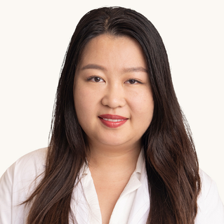 Portrait of Yiguan Zhang, MD