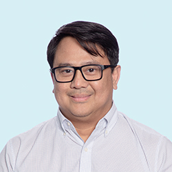Victor J Meceda, MD