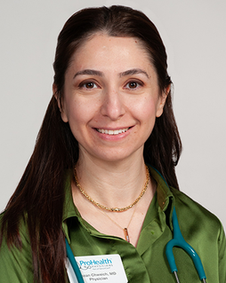 Portrait of Zozan Chweich, MD