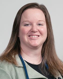 Portrait of Jennifer Rey, NP