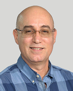 Portrait of Efrain Segura, MD