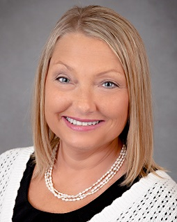 Portrait of Karen Kinney, FNP-C