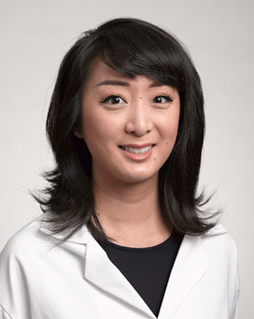 Portrait of Karissa Eva Tan, APRN