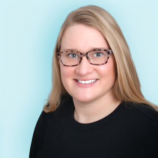 Portrait of Erin Jacobsen, NP