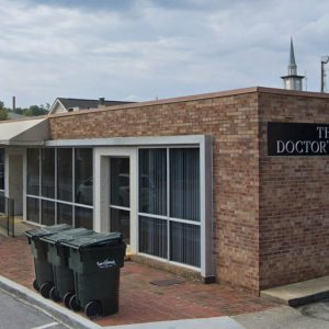 Holston Medical Group - the Doctor'S Office