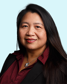 Portrait of Kay Moua, DNP, ARNP