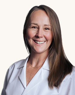 Portrait of Lindsey Wolf, ARNP